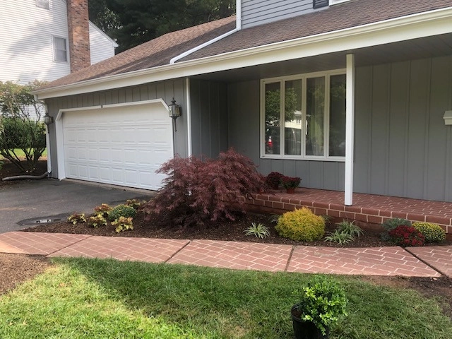 FoxChase - West Hartford by Donnellan & Sons Landscaping - Photo 6