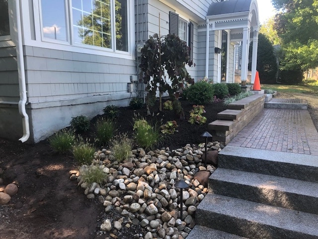 Lincoln Rd. West Hartford by Donnellan & Sons Landscaping - Photo 5