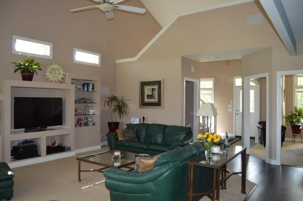 Project 1245 by Luxury Homes, Inc. - Photo 7