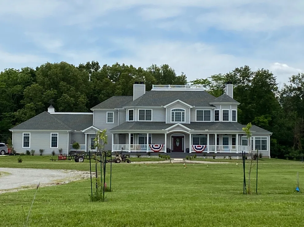 Project 1348 by Luxury Homes, Inc. - Photo 35