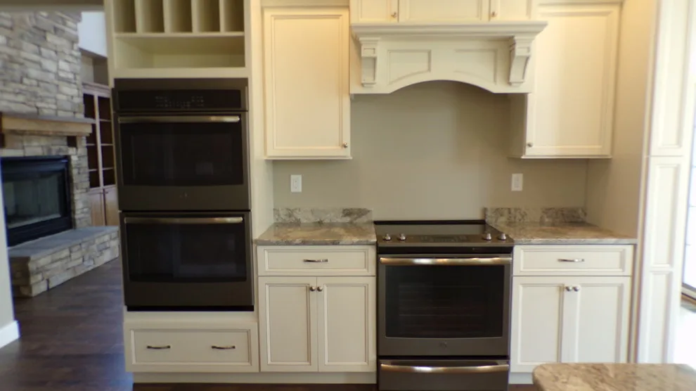 Project 1348 by Luxury Homes, Inc. - Photo 40