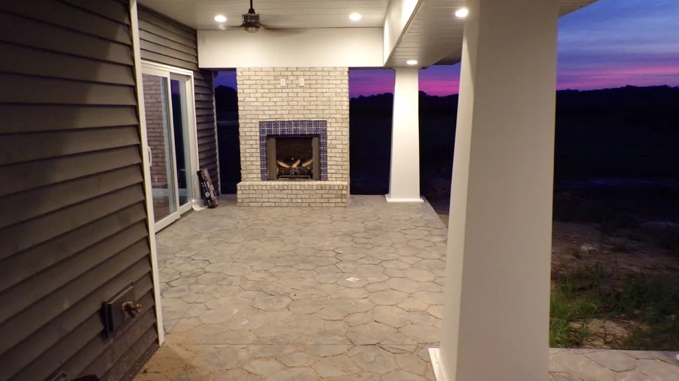 1351 by Luxury Homes, Inc. - Photo 10