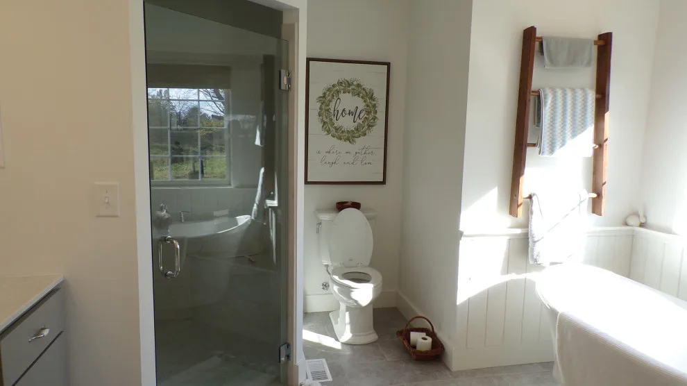 Project 1369 by Luxury Homes, Inc. - Photo 13