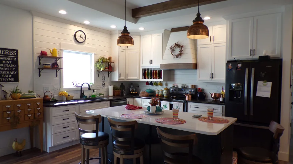 Project 1369 by Luxury Homes, Inc. - Photo 10
