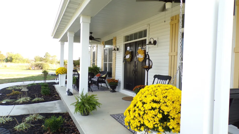 Project 1369 by Luxury Homes, Inc. - Photo 2