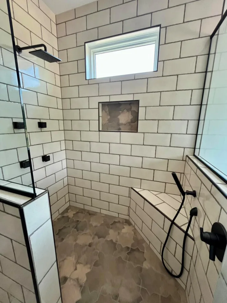 Project 1428 by Luxury Homes, Inc. - Photo 16
