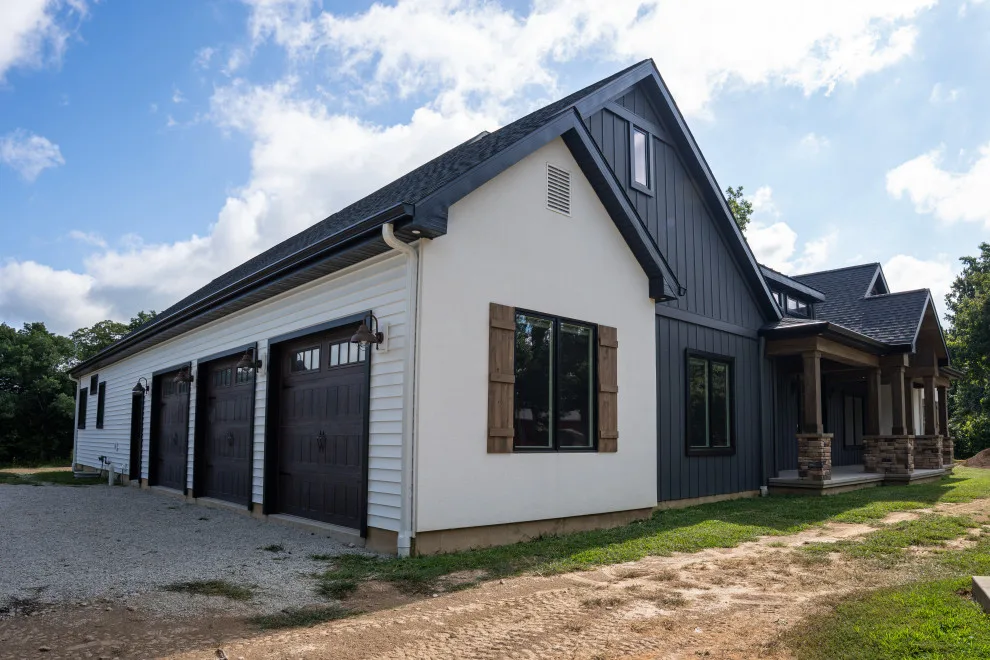 Project 1428 by Luxury Homes, Inc. - Photo 3