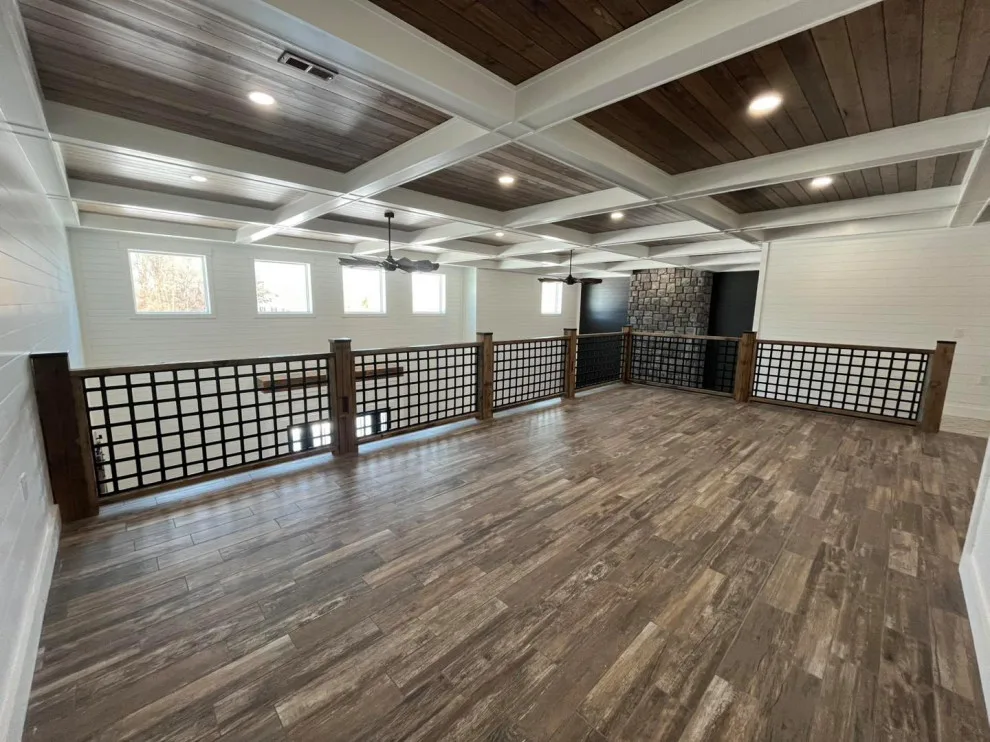 Project 1429 by Luxury Homes, Inc. - Photo 26