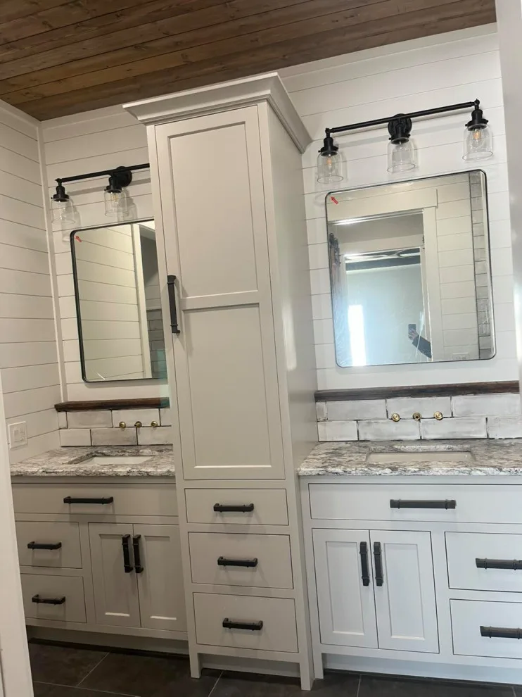Project 1429 by Luxury Homes, Inc. - Photo 31