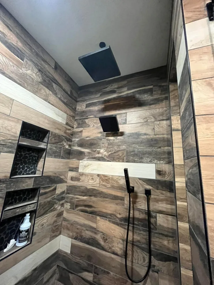 Project 1429 by Luxury Homes, Inc. - Photo 64