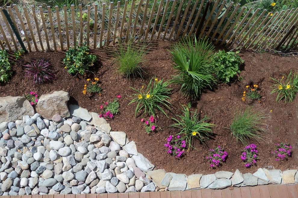 Landscape on the Bay by Dr. Dan's Landscaping & Architectural Design - Photo 3
