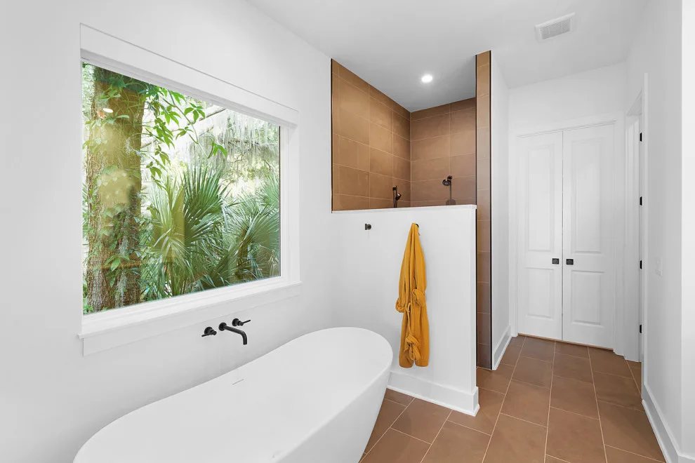 Modern Waterfront by Riverside Homes Custom - Photo 15