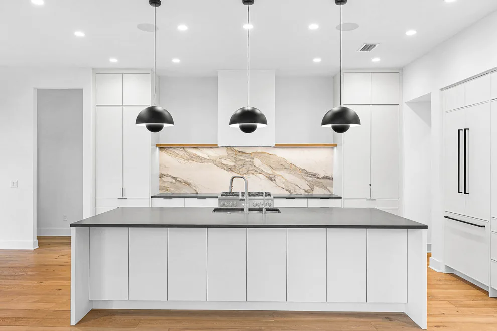 Modern Waterfront by Riverside Homes Custom - Photo 26