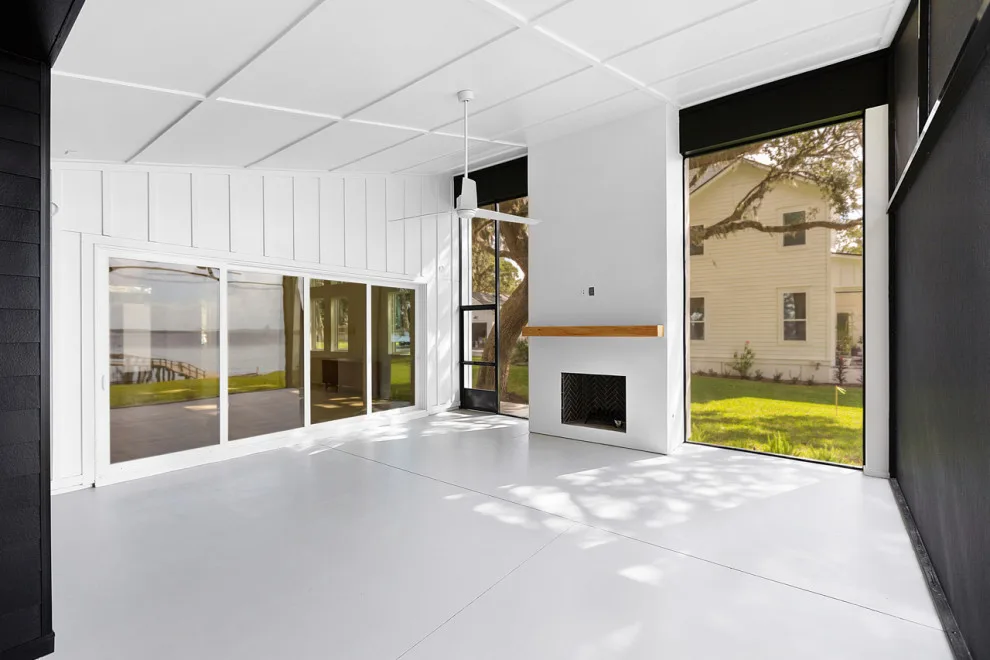 Modern Waterfront by Riverside Homes Custom - Photo 8