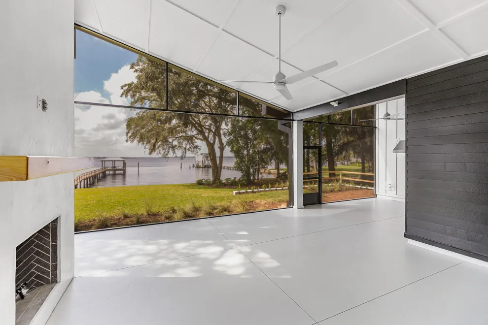 Modern Waterfront by Riverside Homes Custom - Photo 35
