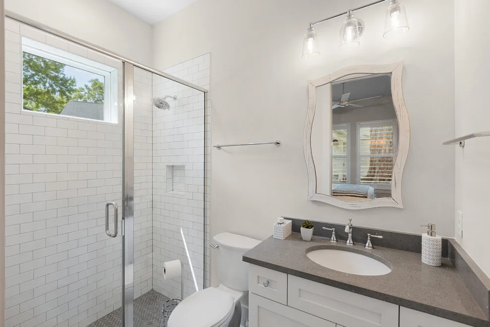 Riverside Classic by Riverside Homes Custom - Photo 8