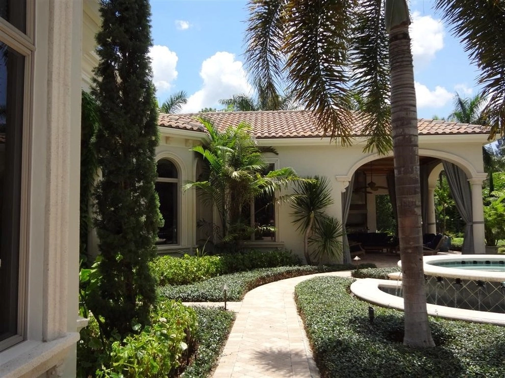Palm Beach, FL Backyard by Botanical Visions - Photo 4