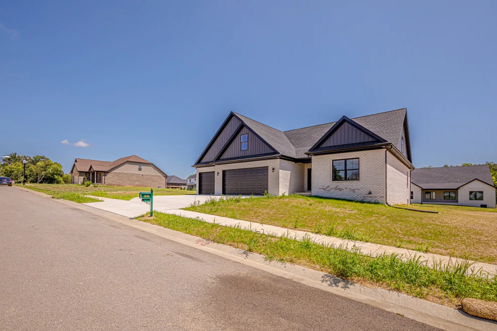 19127 Braeburn Drive, 47725 Cambridge Back Nine Course by Chris Brown Homes - Photo 50