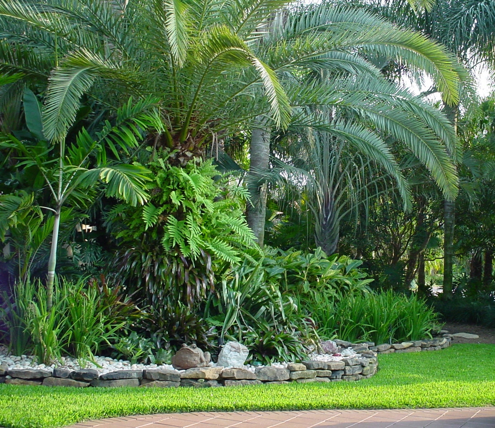 Award Winning Weston, FL Residence by Botanical Visions - Photo 4