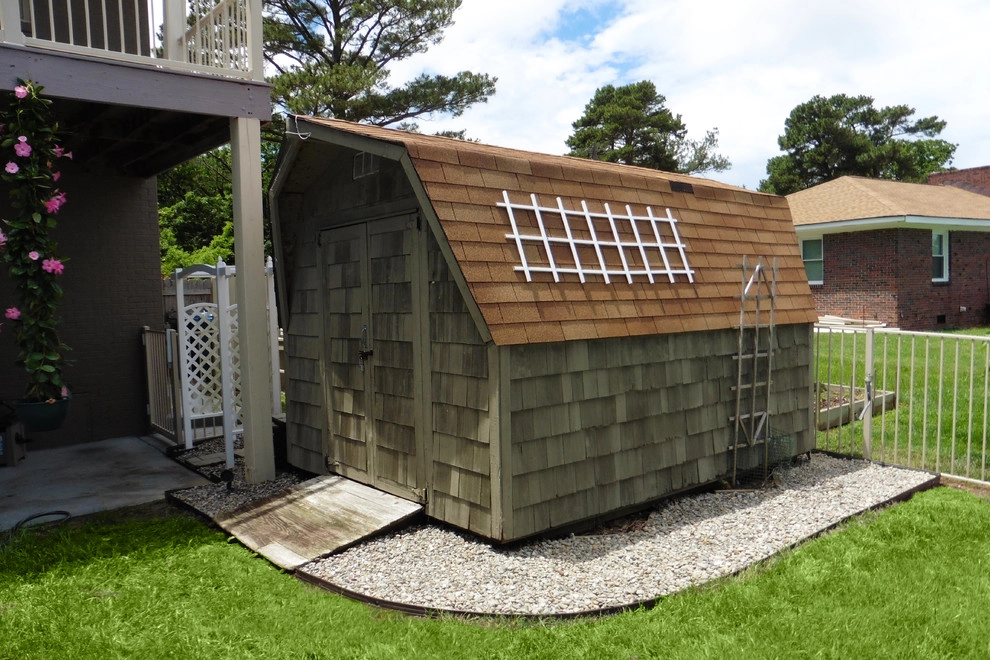 Waterfront Virginia Beach Home by Dr. Dan's Landscaping & Architectural Design - Photo 51