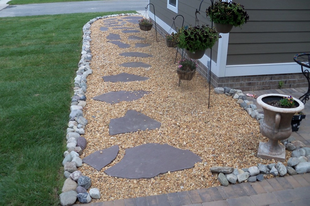 Craftsman Style Landscape by Dr. Dan's Landscaping & Architectural Design - Photo 7