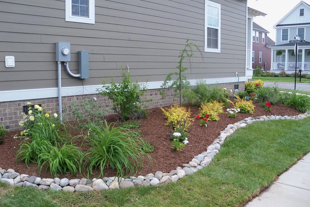 Craftsman Style Landscape by Dr. Dan's Landscaping & Architectural Design - Photo 4