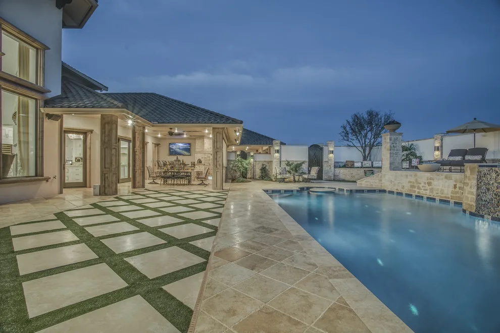 2016 Home Showcase by Sharkey Custom Homes, Inc. - Photo 18