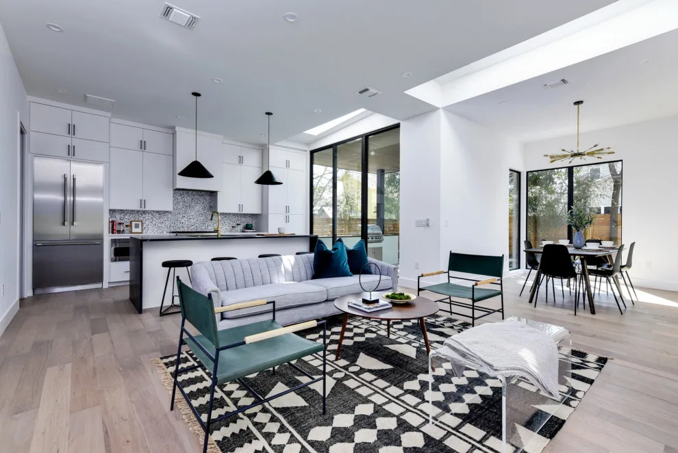 2103 Peach Tree Avenue by Moazami Homes - Photo 8