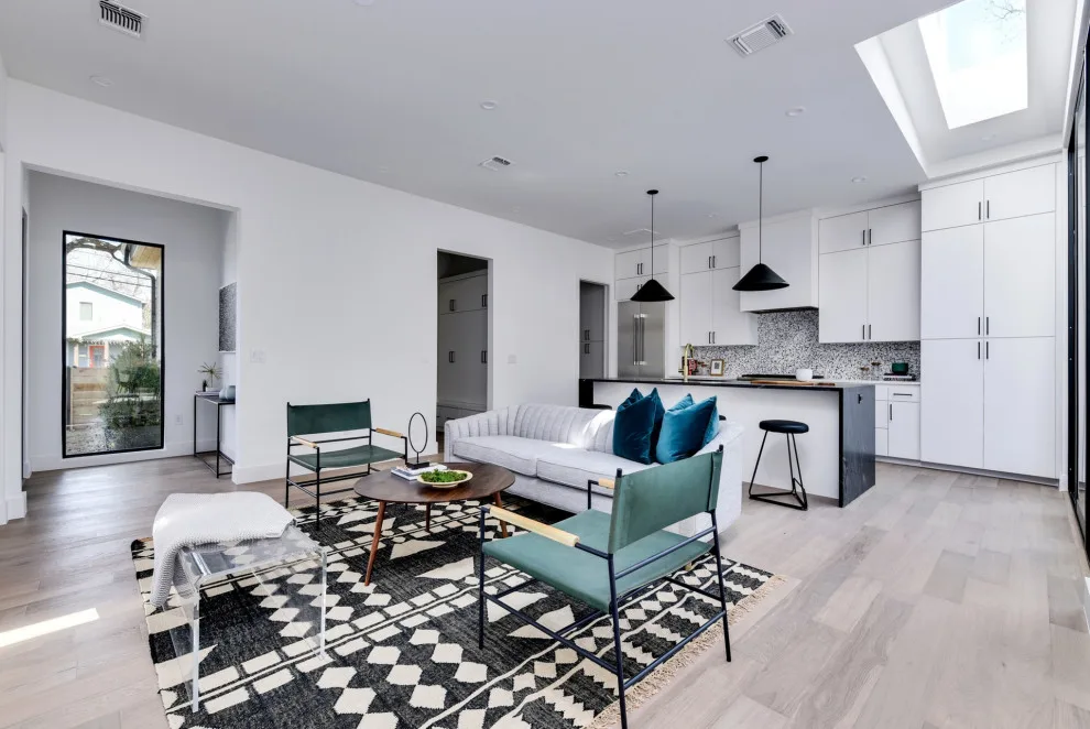 2103 Peach Tree Avenue by Moazami Homes - Photo 7