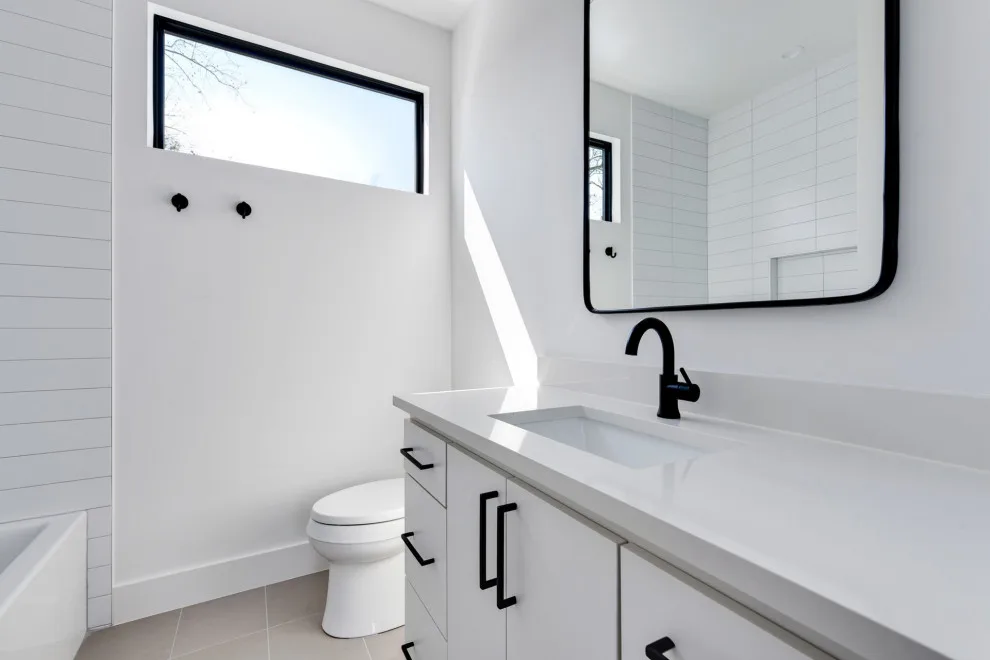 2103 Peach Tree Avenue by Moazami Homes - Photo 17
