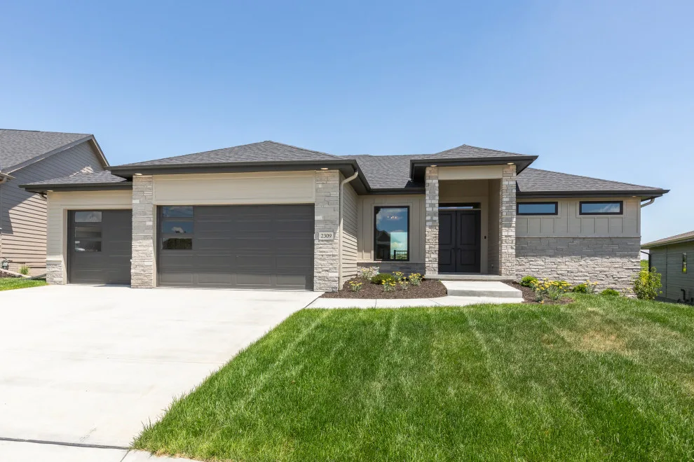 Bluestem 4 at 23-31 by Landmark Performance Homes - Photo 9
