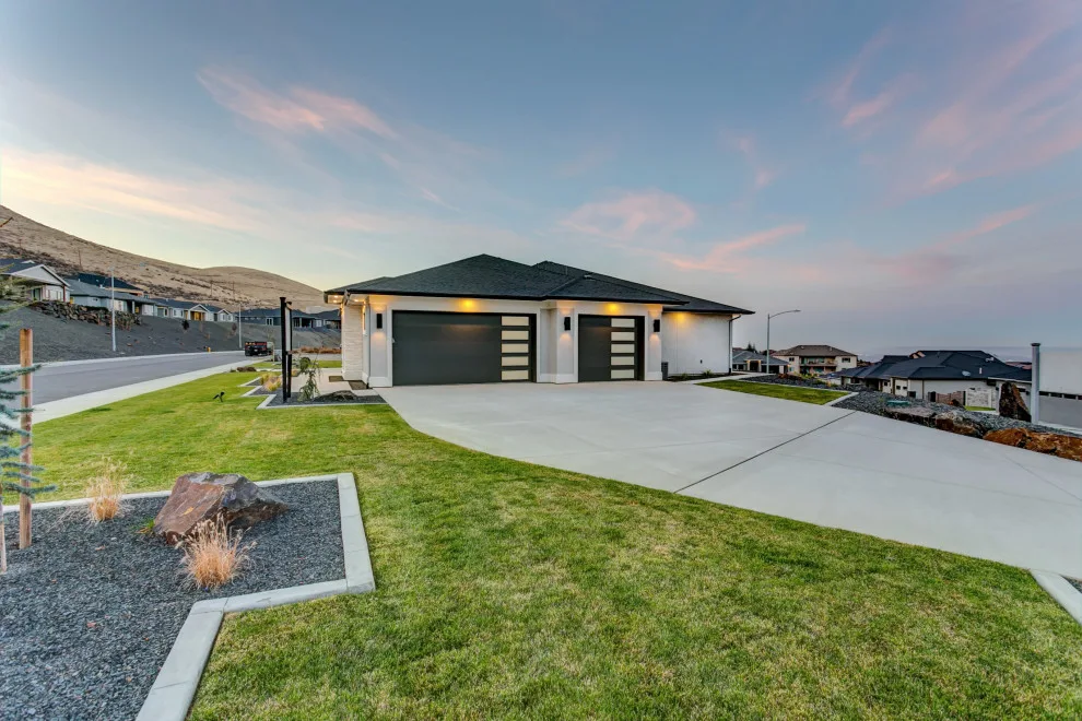 390 Queensgate Drive by Prodigy Homes Inc. - Photo 15