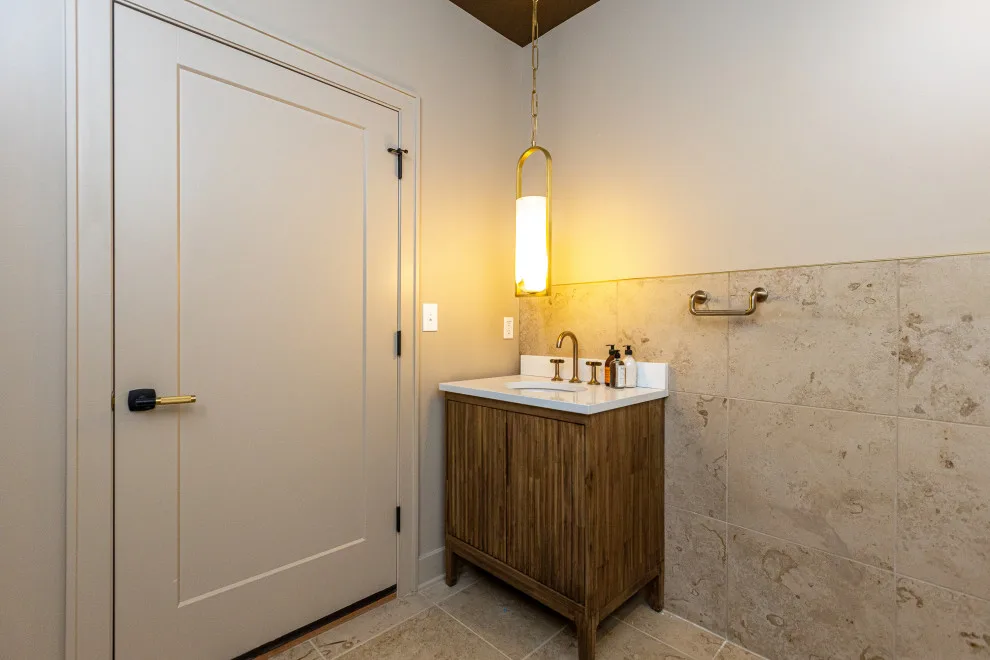 573 North Limestone - Post-Completion by J. Parrish Builders - Photo 19
