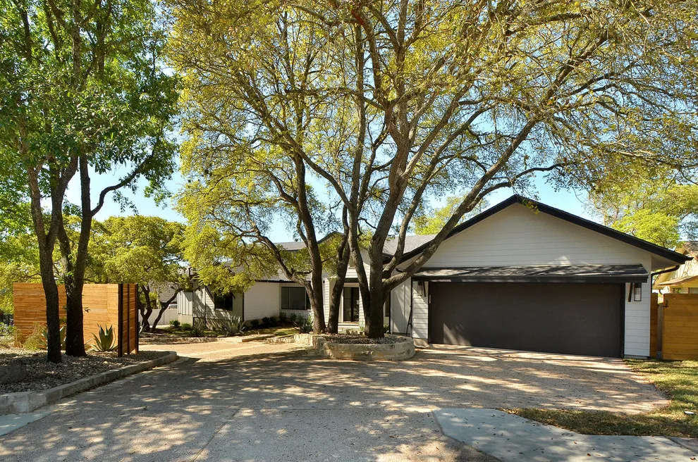 6100 Ledge Mountain Drive by Moazami Homes - Photo 4