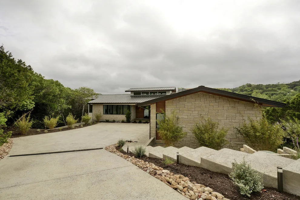 6701 Vireo Bay by Moazami Homes - Photo 16