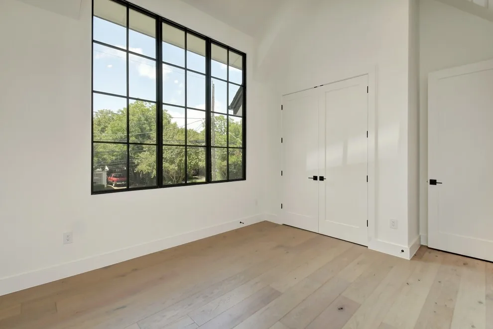 Seven Hundred Eight West Johanna by Moazami Homes - Photo 5
