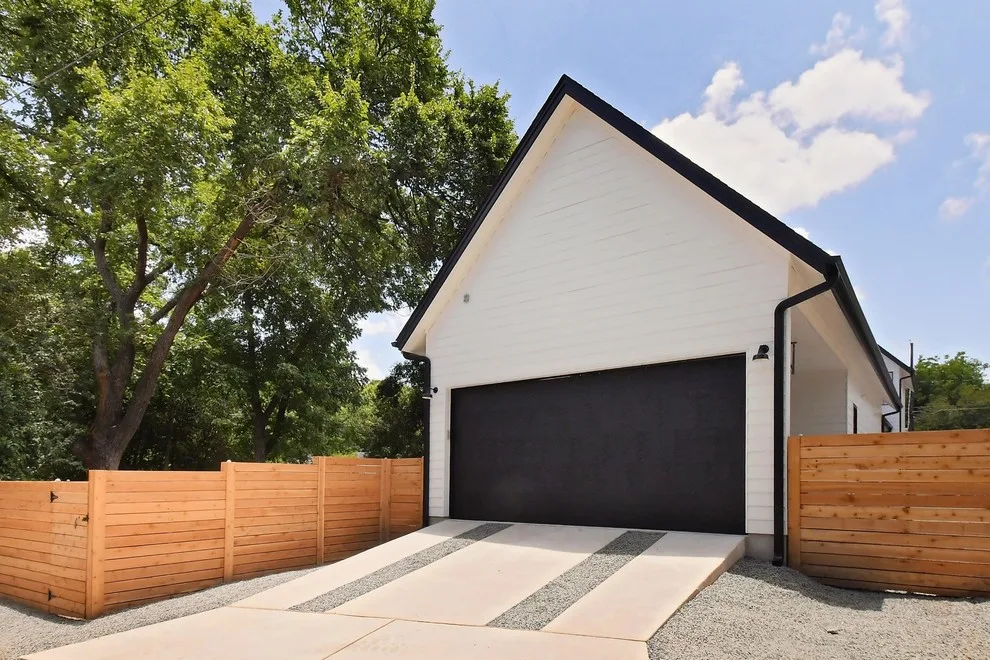 Seven Hundred Eight West Johanna by Moazami Homes - Photo 39