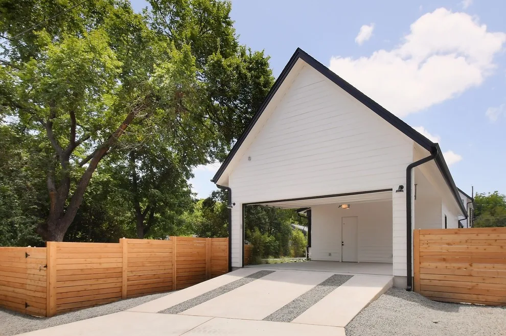 Seven Hundred Eight West Johanna by Moazami Homes - Photo 9