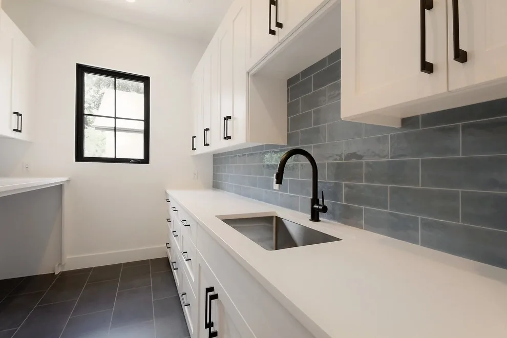 Seven Hundred Eight West Johanna by Moazami Homes - Photo 3