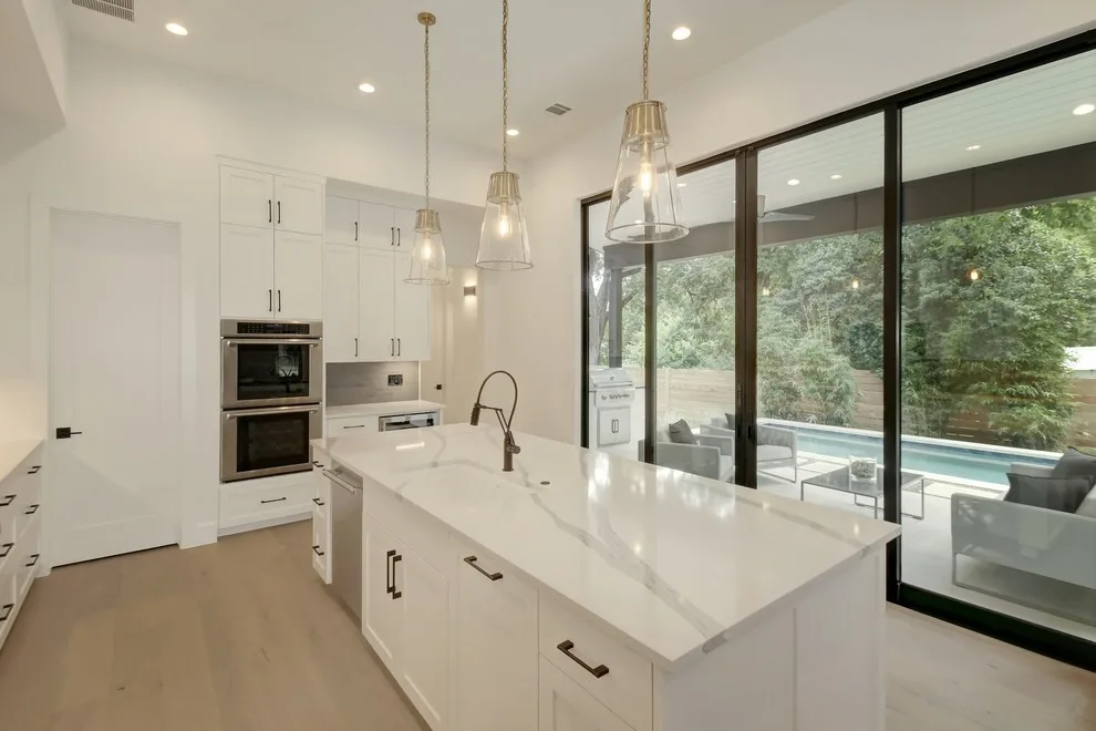 Seven Hundred Eight West Johanna by Moazami Homes - Photo 19