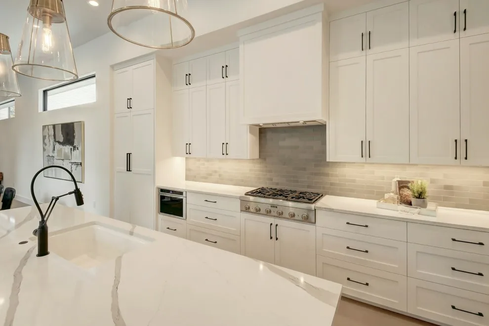 Seven Hundred Eight West Johanna by Moazami Homes - Photo 38