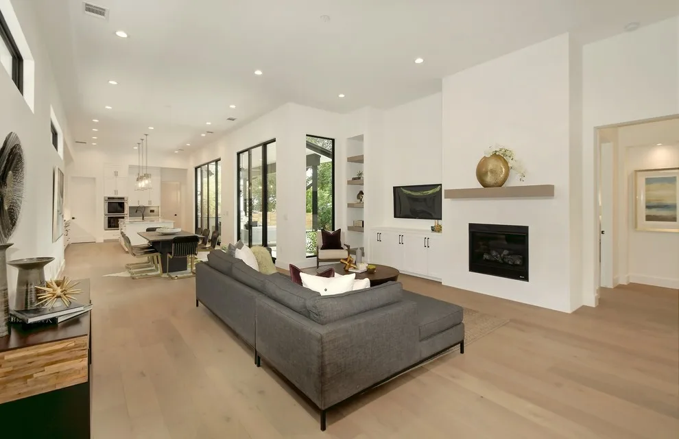 Seven Hundred Eight West Johanna by Moazami Homes - Photo 4