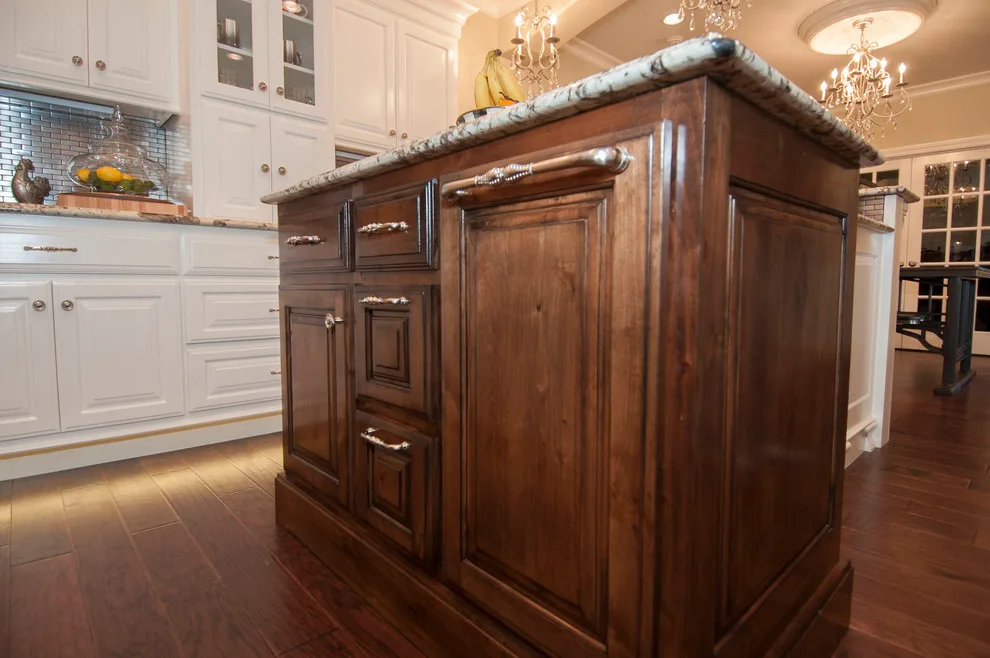 7228 Versailles - Renovation by Affluent Construction - Photo 5
