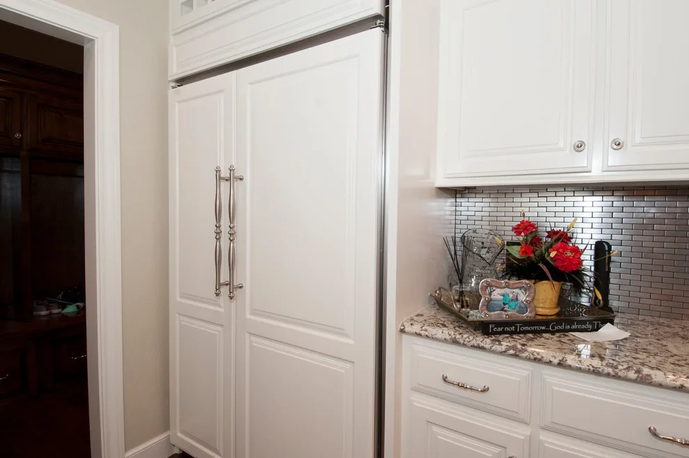 7228 Versailles - Renovation by Affluent Construction - Photo 9