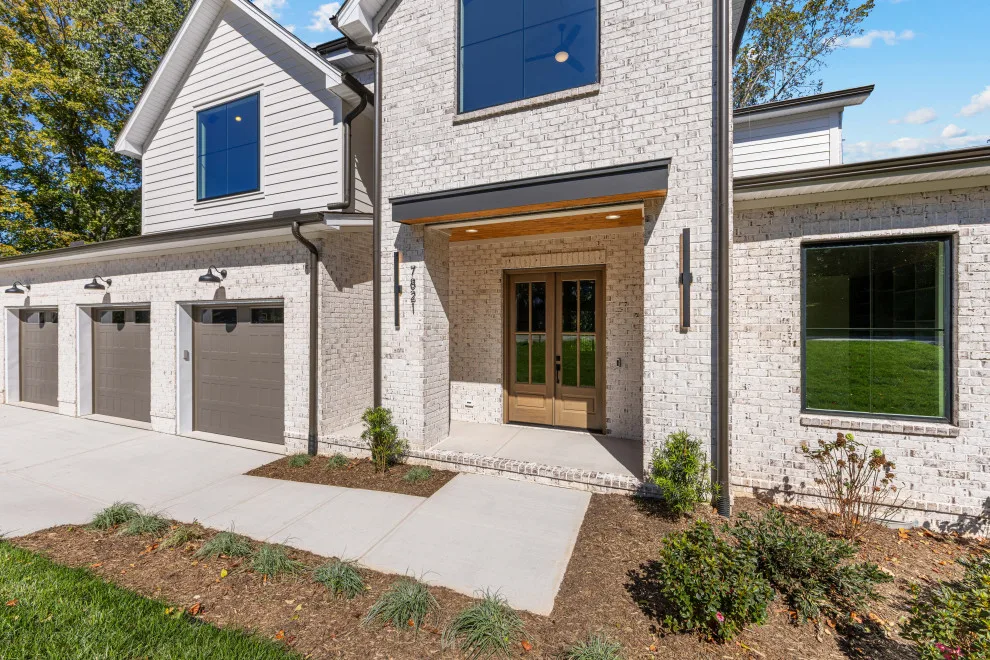 7821 Oakhaven Lane by Evolution Builders - Photo 9