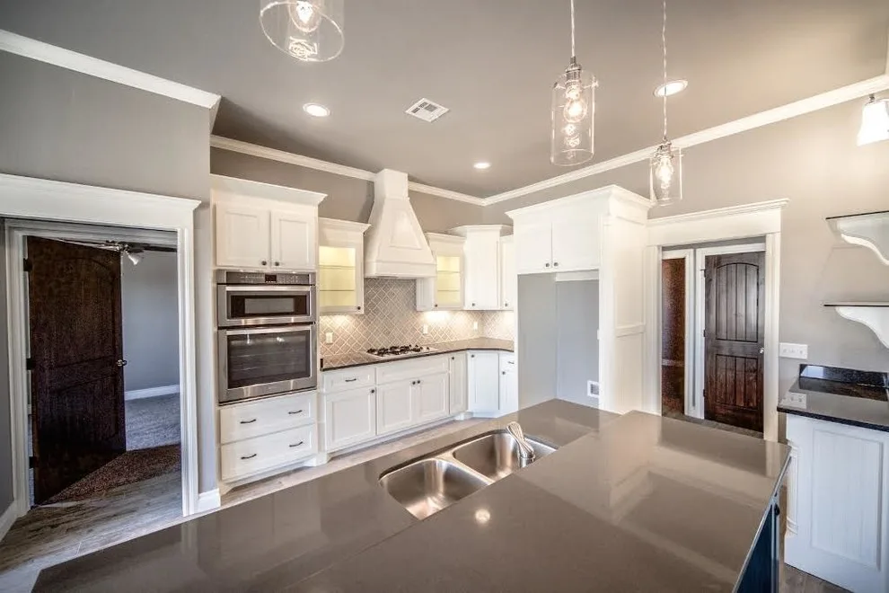 Modern Contemporary Residence by Legacy Construction And Development - Photo 13