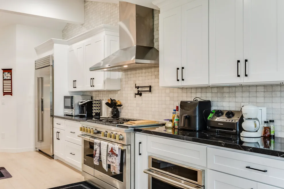878 El Cerro Boulevard by REI Signature Homes Inc. - Photo 10