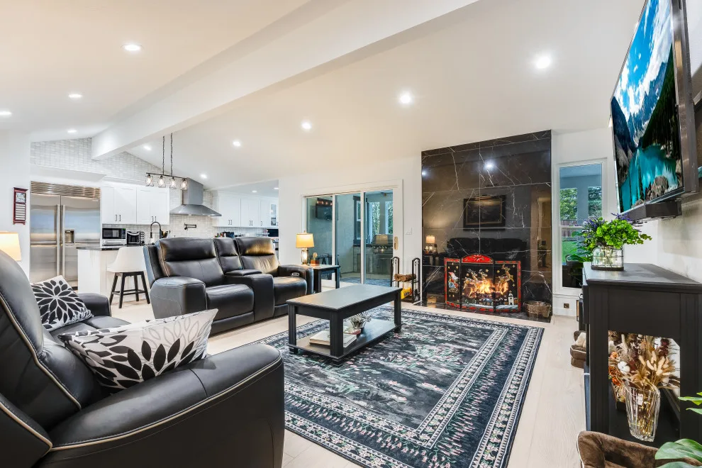 878 El Cerro Boulevard by REI Signature Homes Inc. - Photo 2
