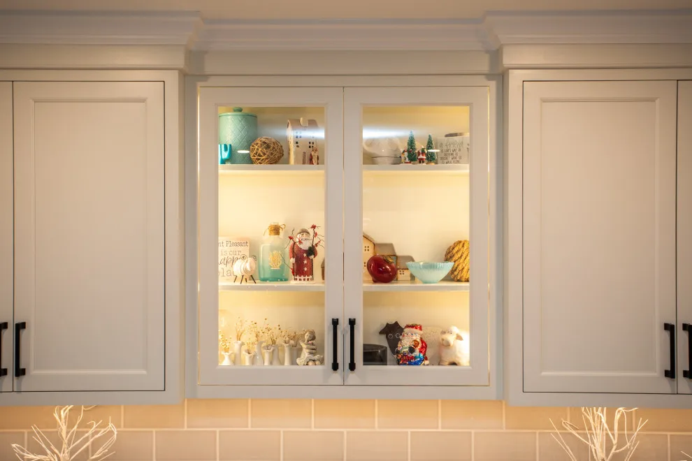 A Festive Coastal Kitchen by Baine Contracting, Inc. - Photo 20
