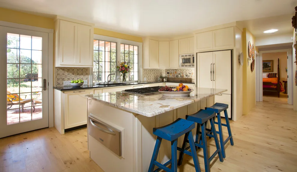 Adobe Residences in Santa Fe New Mexico by Prull Custom Builders - Photo 31
